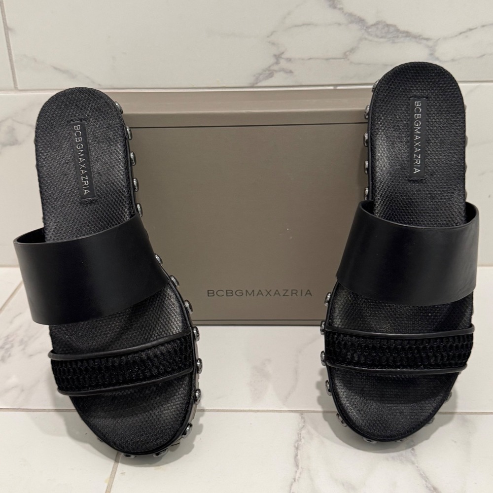 BCBG MAXAZRIA‎ MA REVET Black Studded Slide Sandals Womens Size 7.5M